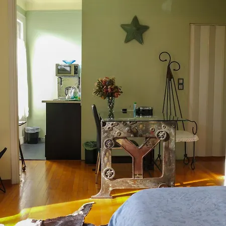 Apartment Y House